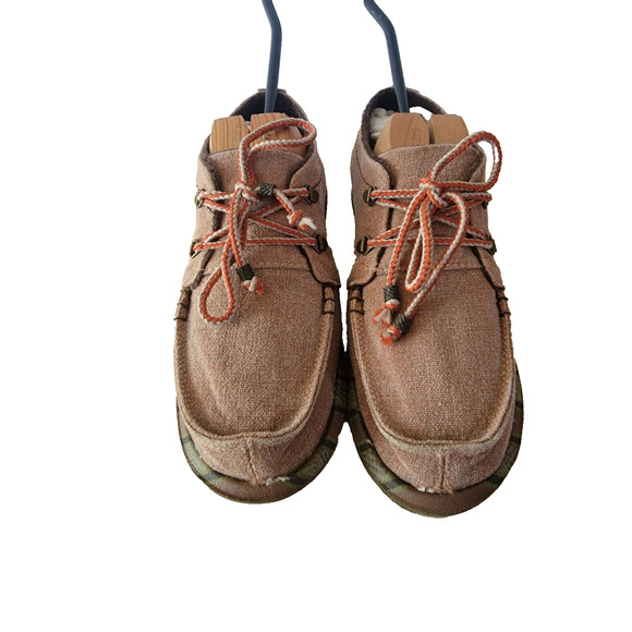 Sanuk Lace Up High Top Shoes Rose Metal Detail Faux Fur Lining Surf Shoes Size 6 - Picture 4 of 6